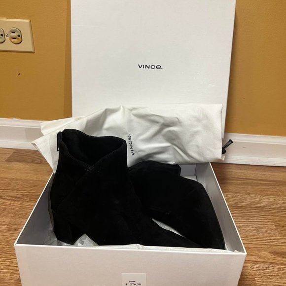 Vince Lora Ankle Booties suede back zipper black size 8.5 - Picture 12 of 12
